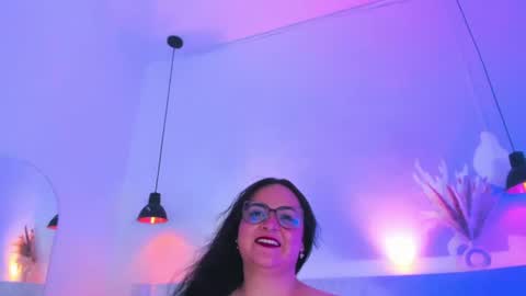 Jazmin online show from July 15, 10:59 pm