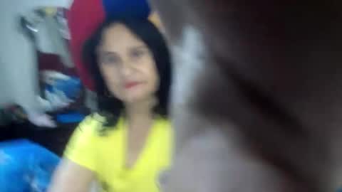 Snapshot of jazmin_rios chatting on June 14, 12:51 pm jazmim online show from June 14, 12:51 pm