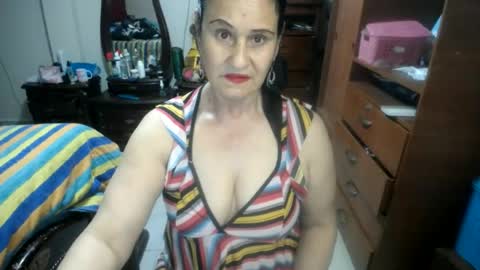 jazmim online show from July 6, 12:02 pm