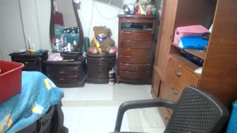 jazmim online show from July 8, 12:20 pm