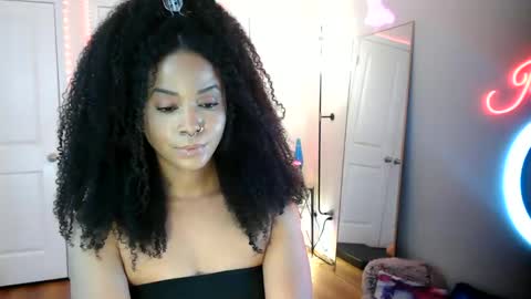 Jazmine Fox online show from April 8, 7:36 pm