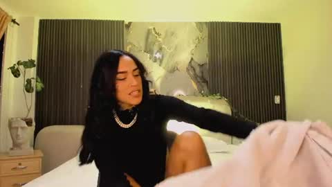 Snapshot of jazminrusso_ chatting on July 1, 5:42 am Jazminrusso online show from July 1, 5:42 am
