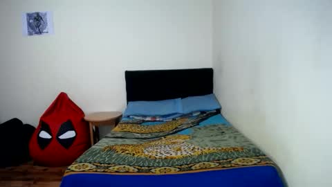 Snapshot of jboy_s chatting on December 20, 2:51 am jboy_s online show from December 20, 2:51 am