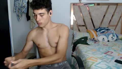 Lin online show from March 1, 12:01 am