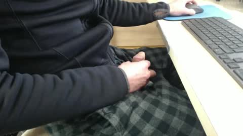 Snapshot of jc200000 chatting on February 23, 6:05 pm jc200000 online show from February 23, 6:05 pm