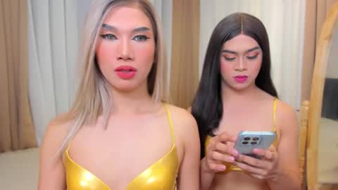 jchugecock online show from December 14, 1:49 pm