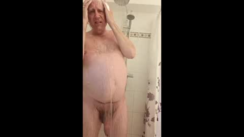 Snapshot of jdegroot056 chatting on May 6, 6:46 pm Daddy J online show from May 6, 6:46 pm