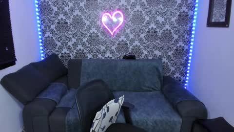 Snapshot of jdstudio chatting on October 22, 2:56 am . Julianita y Valery . online show from October 22, 2:56 am