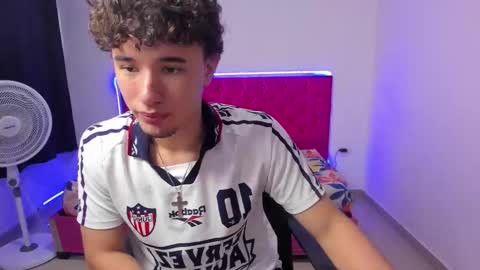 jean_burns online show from February 4, 7:42 pm