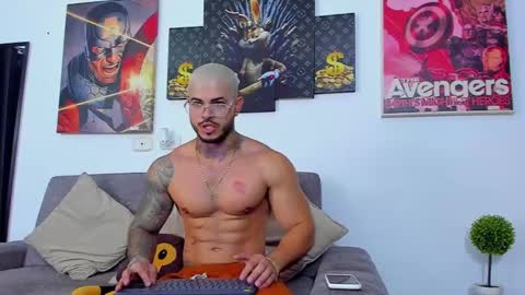 Jean  axelcrow       Modelo Independiente online show from December 29, 11:29 pm