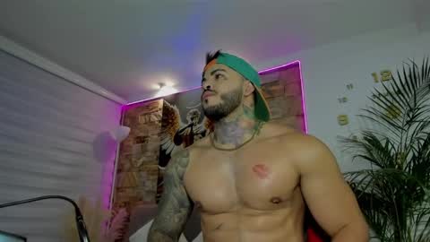 Jean  axelcrow       Modelo Independiente online show from April 29, 6:17 am