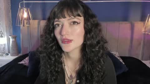Jean online show from September 15, 7:47 pm