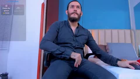 Snapshot of jeanpiere02 chatting on October 21, 2:56 am Jeanpiere online show from October 21, 2:56 am