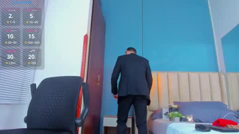 Snapshot of jeanpiere02 chatting on November 27, 2:13 am Jeanpiere online show from November 27, 2:13 am