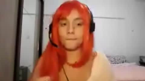 Snapshot of jeansietz chatting on February 27, 10:32 pm Willow online show from February 27, 10:32 pm