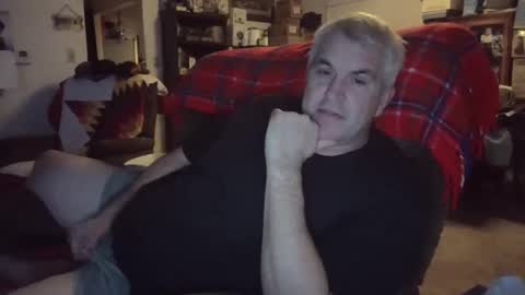 dadbody71 online show from January 10, 2:57 am