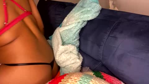 Snapshot of jeddahdolly chatting on November 14, 5:50 am jeddahdolly online show from November 14, 5:50 am