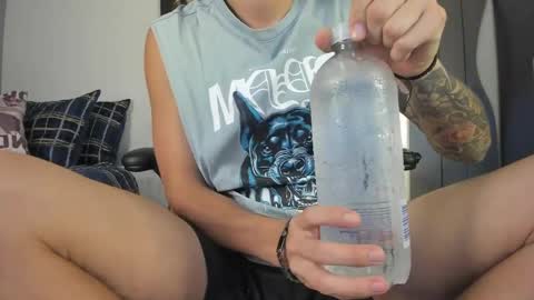 Jeanpii01 online show from April 4, 3:27 am