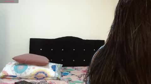 Snapshot of jeff_and_jade chatting on February 11, 12:21 pm jeff and jade online show from February 11, 12:21 pm