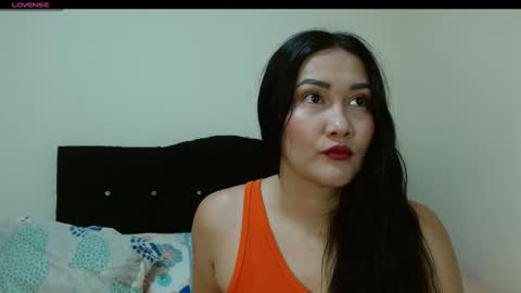 Snapshot of jeff_and_jade chatting on February 19, 10:55 am jeff and jade online show from February 19, 10:55 am