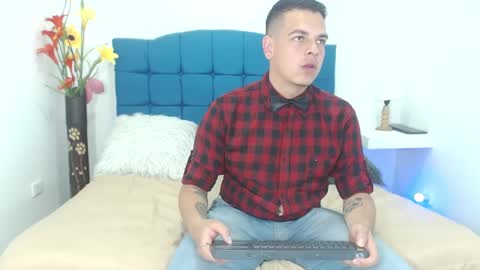 Snapshot of jeff_cooper chatting on December 7, 3:30 pm jeff_cooper online show from December 7, 3:30 pm