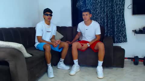 Snapshot of jeffer21_hot chatting on November 15, 5:16 am jeffer21_hot online show from November 15, 5:16 am