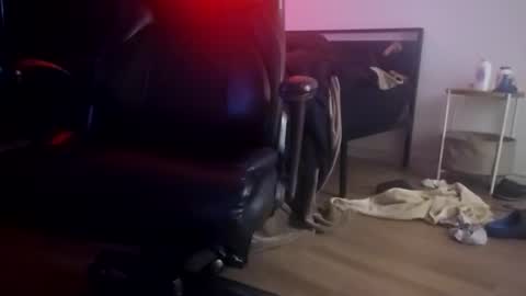 Snapshot of jeffinsoflo306725 chatting on February 28, 8:10 pm jeffinsoflo306725 online show from February 28, 8:10 pm