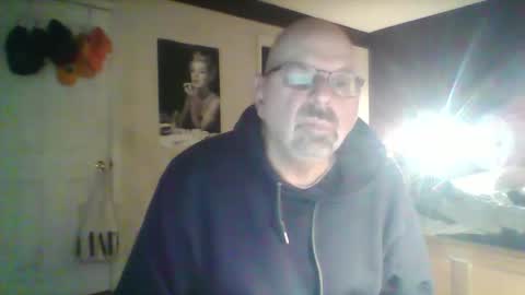 Snapshot of jeffyfun chatting on December 2, 7:03 am Jeffyfun online show from December 2, 7:03 am