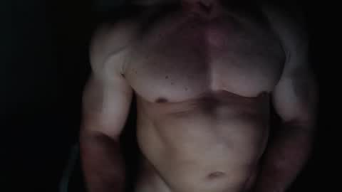 Snapshot of jefmuscletw chatting on November 17, 3:56 am brayam online show from November 17, 3:56 am