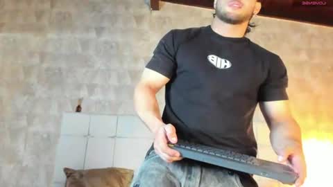 Snapshot of jeicob_gagnon chatting on June 24, 4:39 pm jeicob gagnon online show from June 24, 4:39 pm
