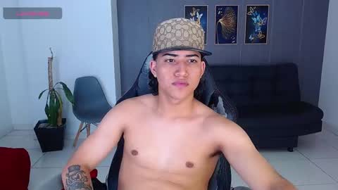 jeipyhot21_ online show from November 11, 11:27 pm