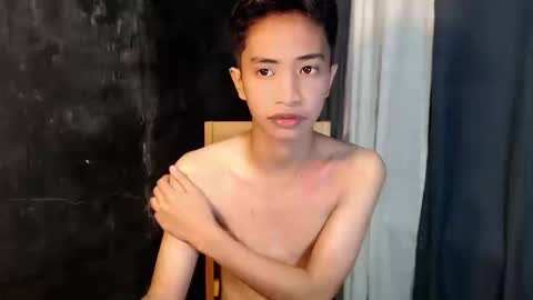 Snapshot of jel_oncamxx chatting on December 17, 12:11 pm JELicious online show from December 17, 12:11 pm