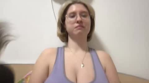 Inna  online show from February 3, 8:30 am