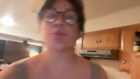 Snapshot of jellybeanin chatting on November 27, 11:12 am Jelli online show from November 27, 11:12 am