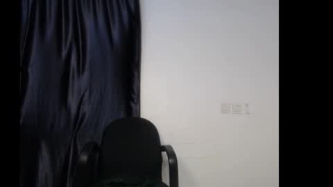 Linda online show from November 16, 5:40 pm