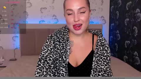 Alice online show from November 26, 4:19 pm