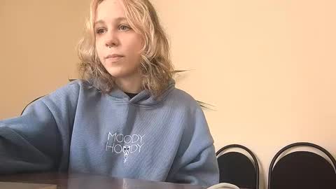 Snapshot of jenaehaby chatting on March 3, 4:40 am Jessica online show from March 3, 4:40 am