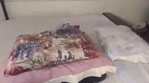 jenarsee online show from May 12, 9:01 pm
