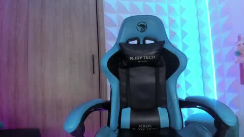 jendralevis online show from February 7, 11:13 pm