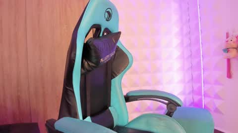 jendralevis online show from September 14, 9:25 pm