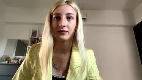 Joani online show from July 13, 3:26 pm