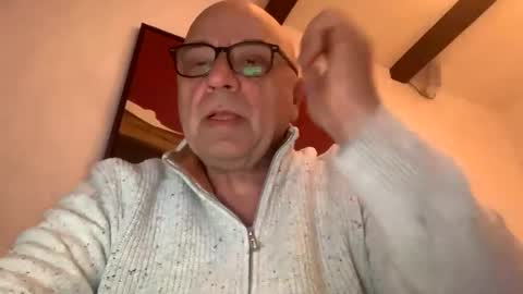 jengo55 online show from December 7, 6:15 pm