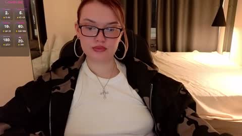 Snapshot of jeniceloveit_ chatting on June 22, 1:30 pm Jenice online show from June 22, 1:30 pm