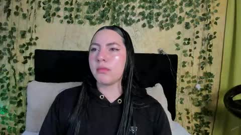 jeniferpowell_nm online show from January 7, 7:05 pm