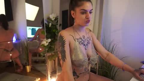 jeniffer_foxx online show from September 18, 4:47 am