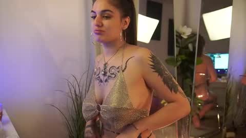 jeniffer_foxx online show from September 23, 5:10 am