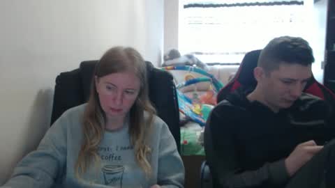 JenisAndPeter online show from October 16, 7:20 am