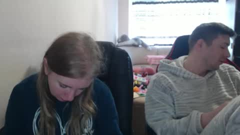 JenisAndPeter online show from November 1, 7:54 am