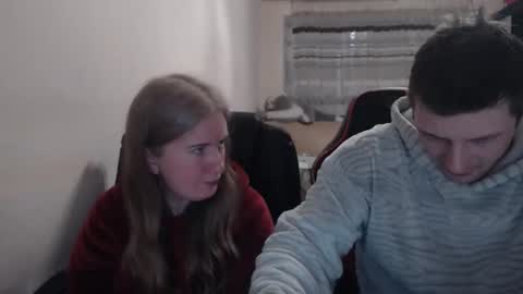 Snapshot of jenisandpeter chatting on February 20, 7:36 pm JenisAndPeter online show from February 20, 7:36 pm