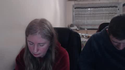 Snapshot of jenisandpeter chatting on February 22, 7:56 pm JenisAndPeter online show from February 22, 7:56 pm